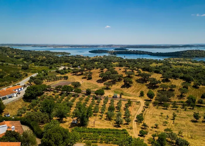 Horta Da Moura By Wot Signature